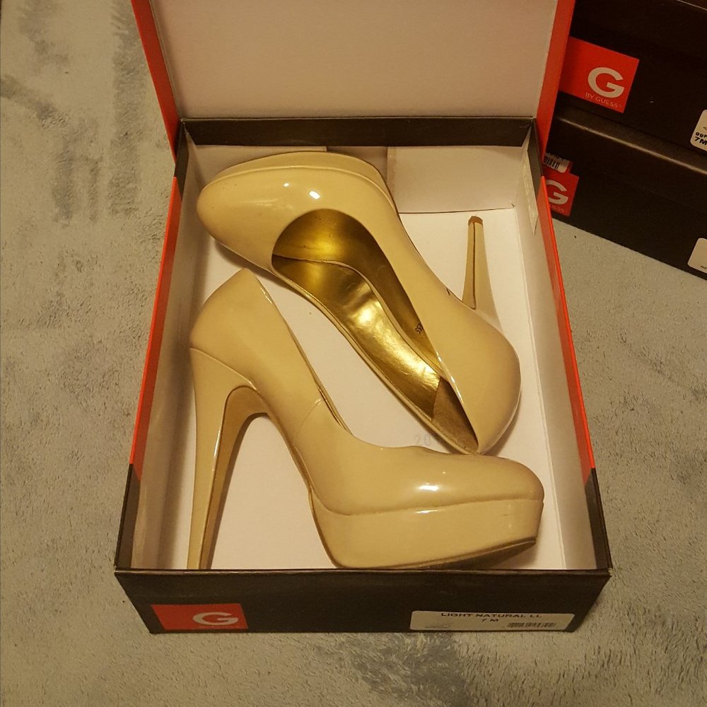 Guess Winna Women's Size 7 Beige/Nude Platform Stiletto Pumps